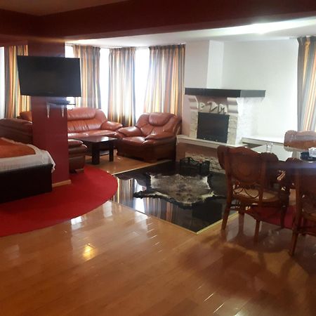 Pension Chalet Poiana Marului Ranch Екстериор снимка
