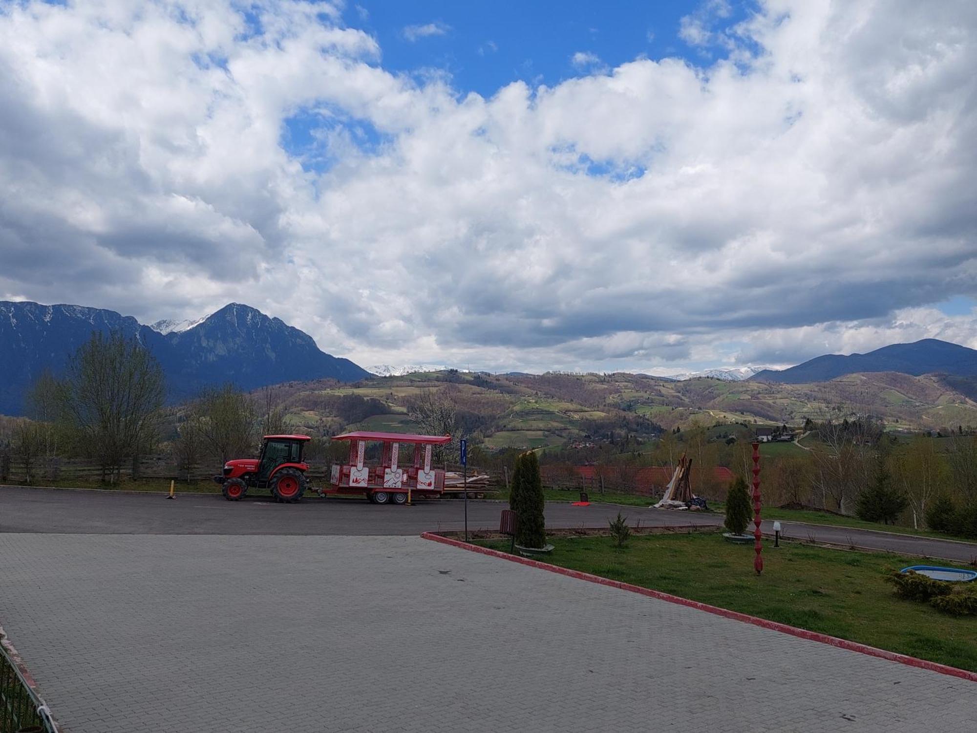 Pension Chalet Poiana Marului Ranch Екстериор снимка