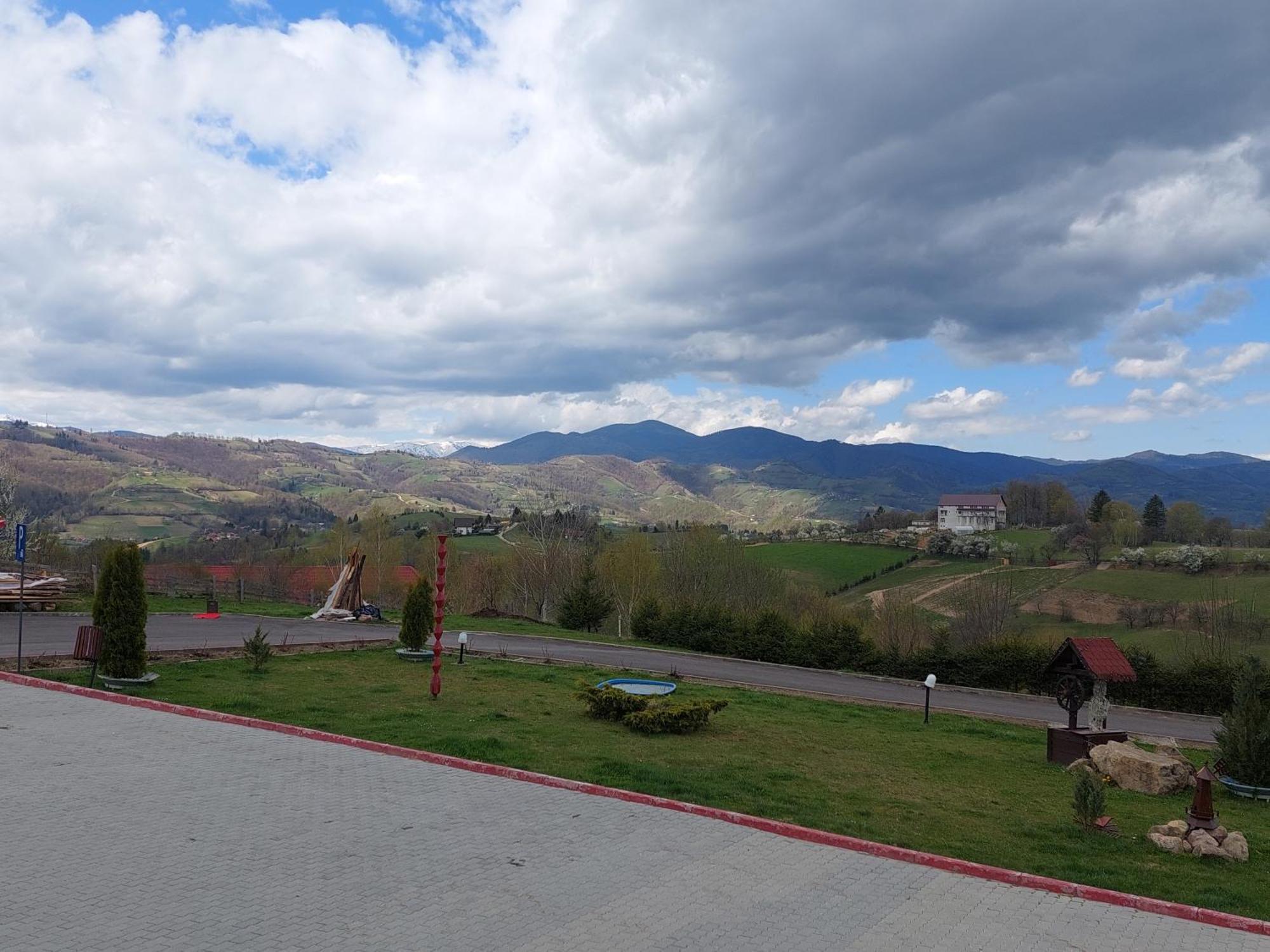 Pension Chalet Poiana Marului Ranch Екстериор снимка
