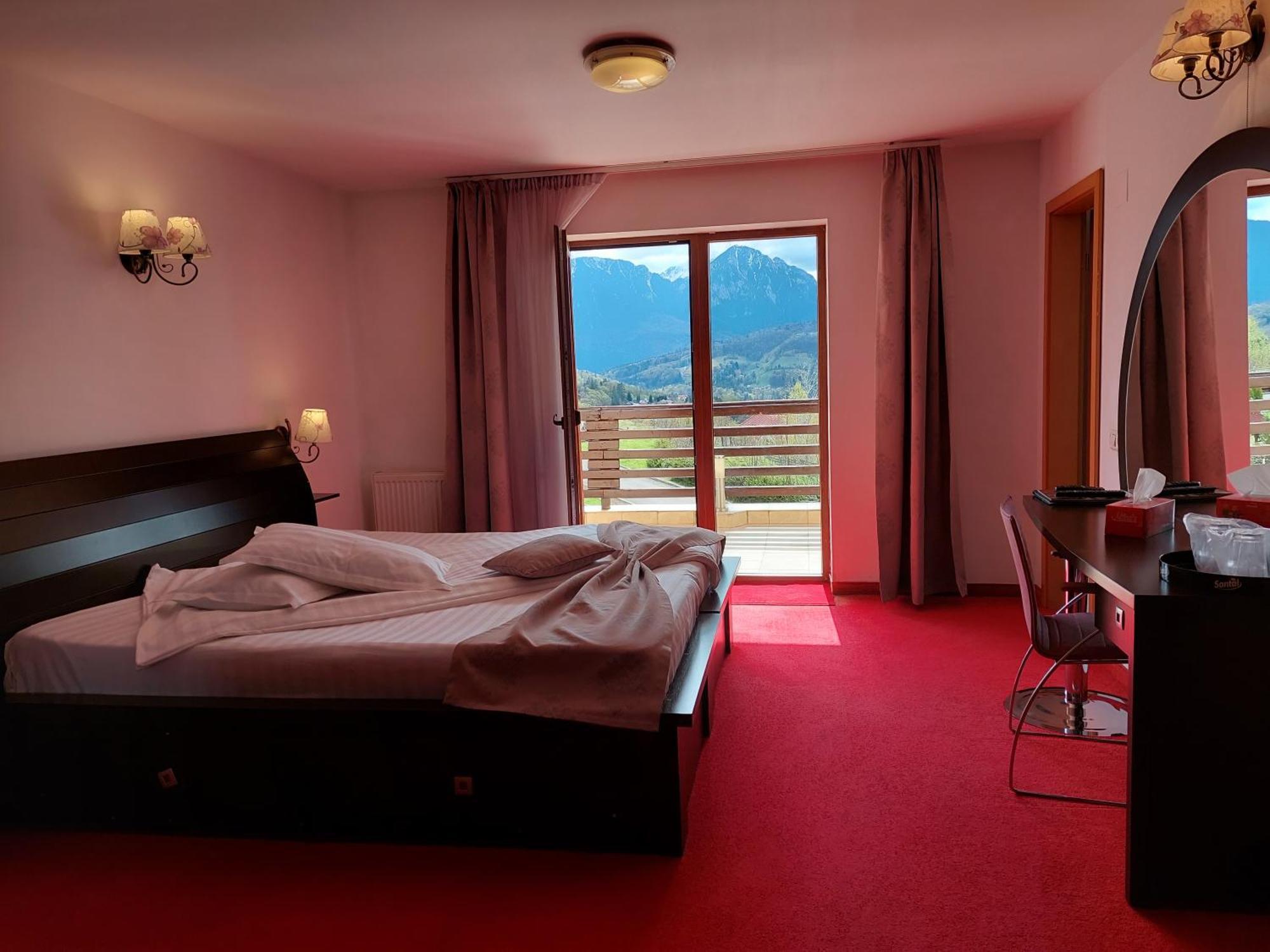 Pension Chalet Poiana Marului Ranch Екстериор снимка