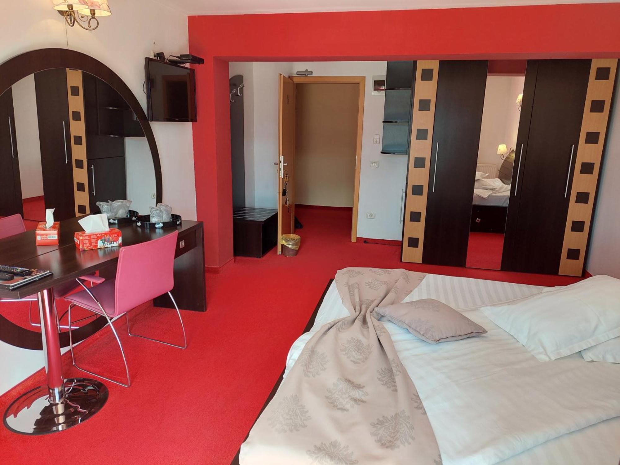 Pension Chalet Poiana Marului Ranch Екстериор снимка