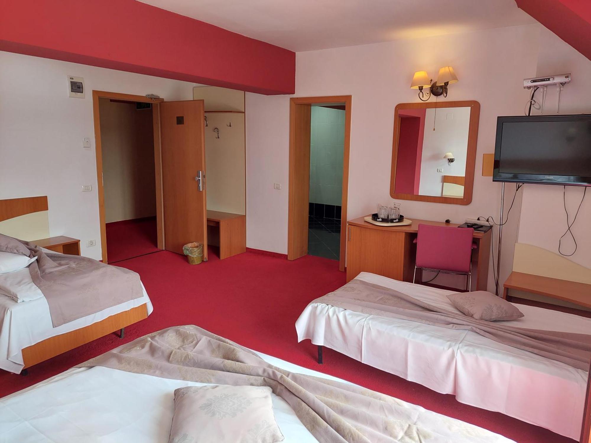 Pension Chalet Poiana Marului Ranch Екстериор снимка
