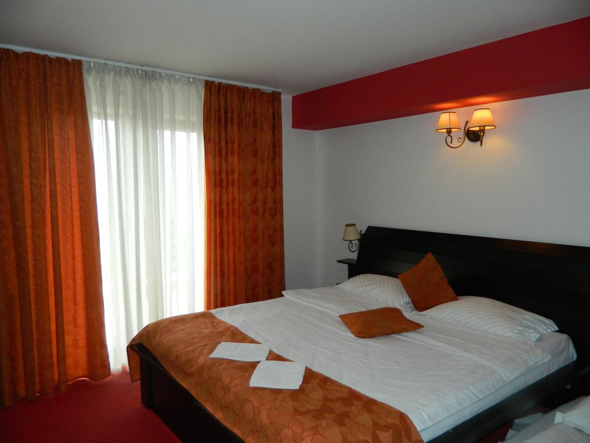 Pension Chalet Poiana Marului Ranch Екстериор снимка