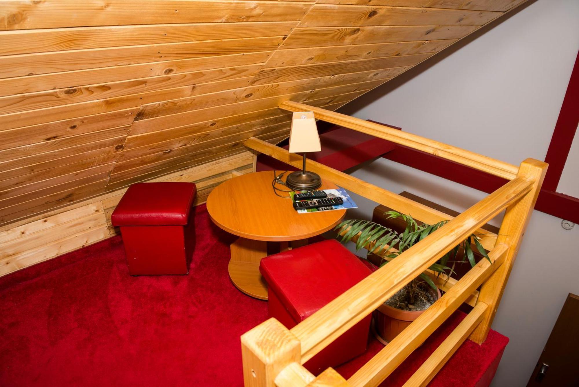 Pension Chalet Poiana Marului Ranch Екстериор снимка